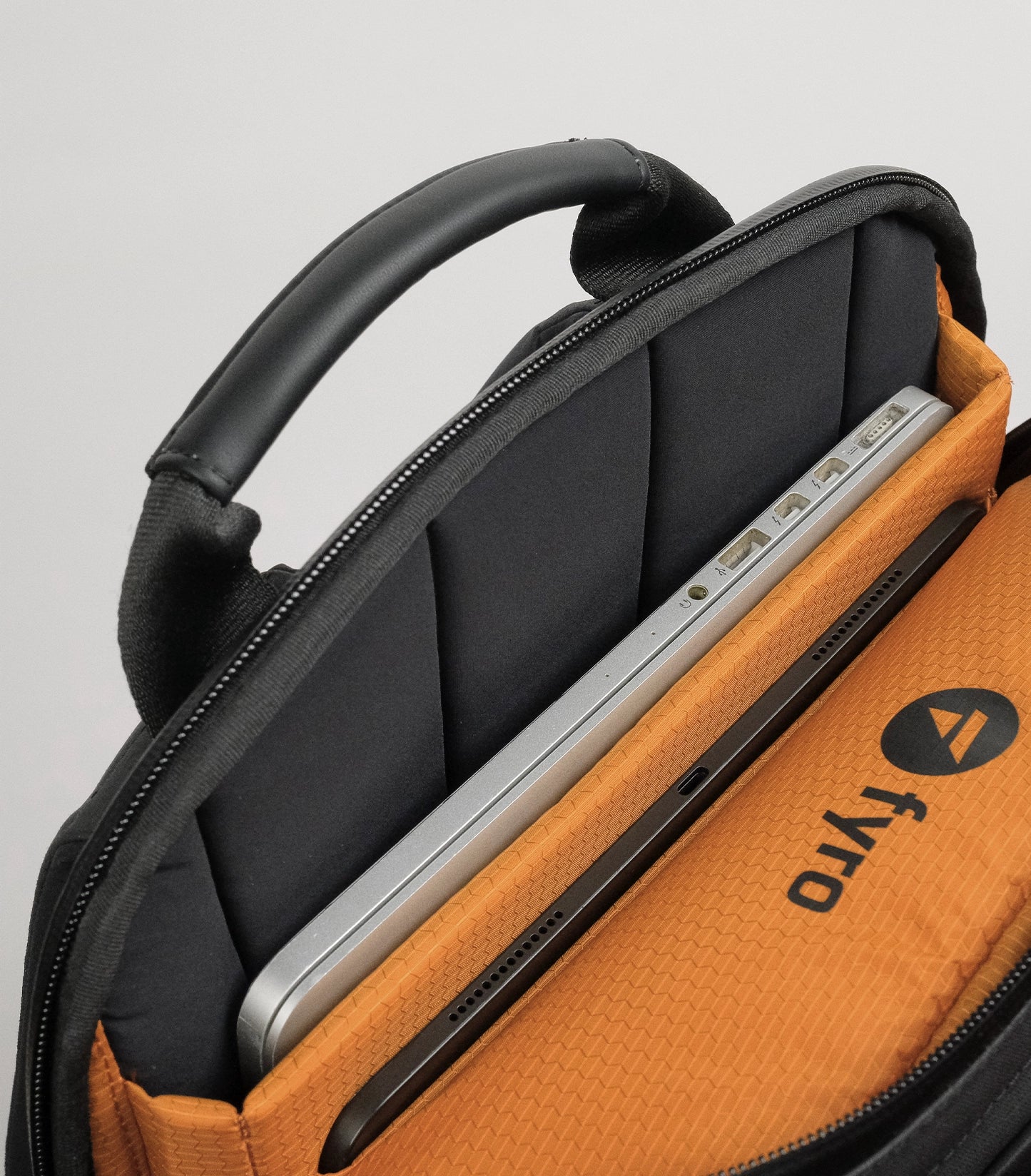 Fyro Tenax 22L Backpack