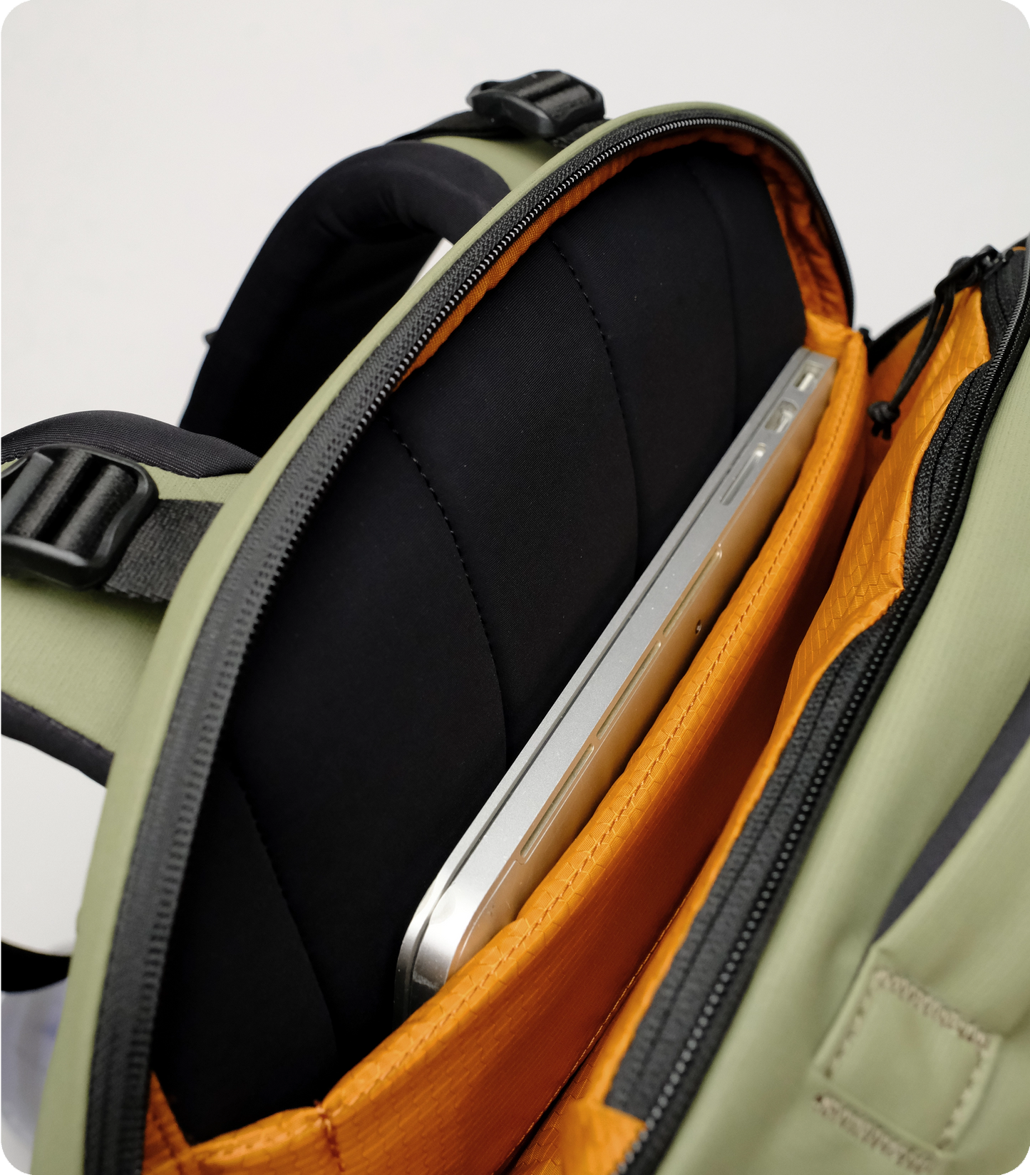 Fyro Levo Travel Backpack (Pre-Order)